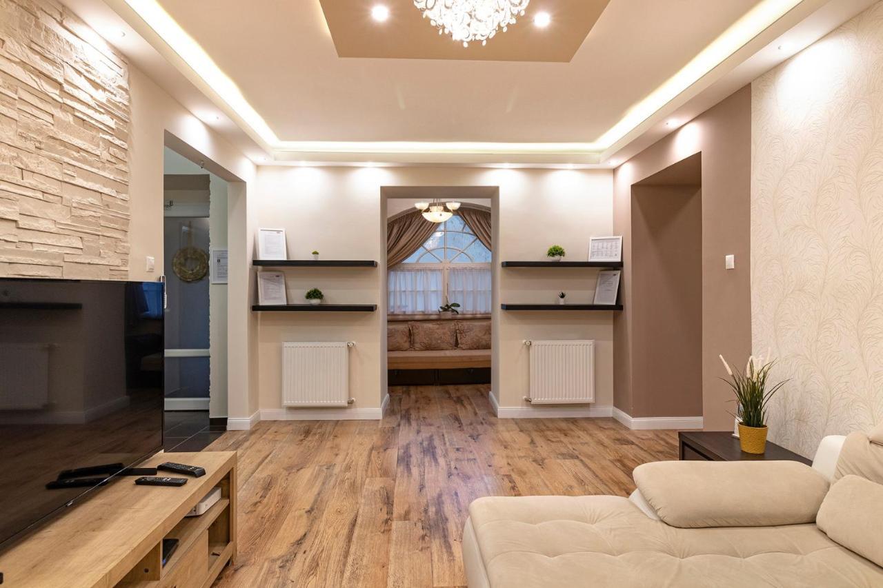 Cork Apartman Eger Ngoại thất bức ảnh
